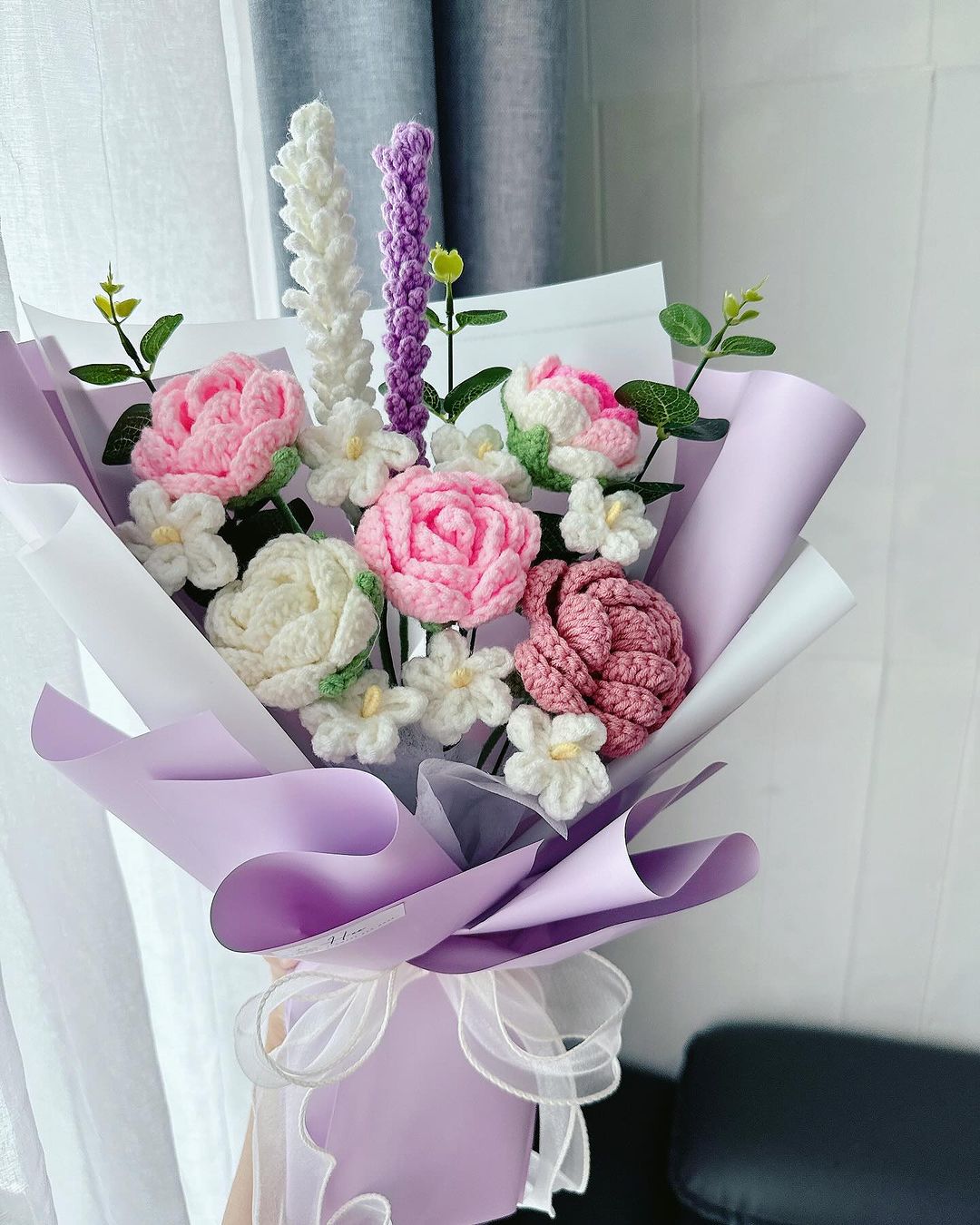 Bó hoa hồng móc len Bó hoa hồng móc len