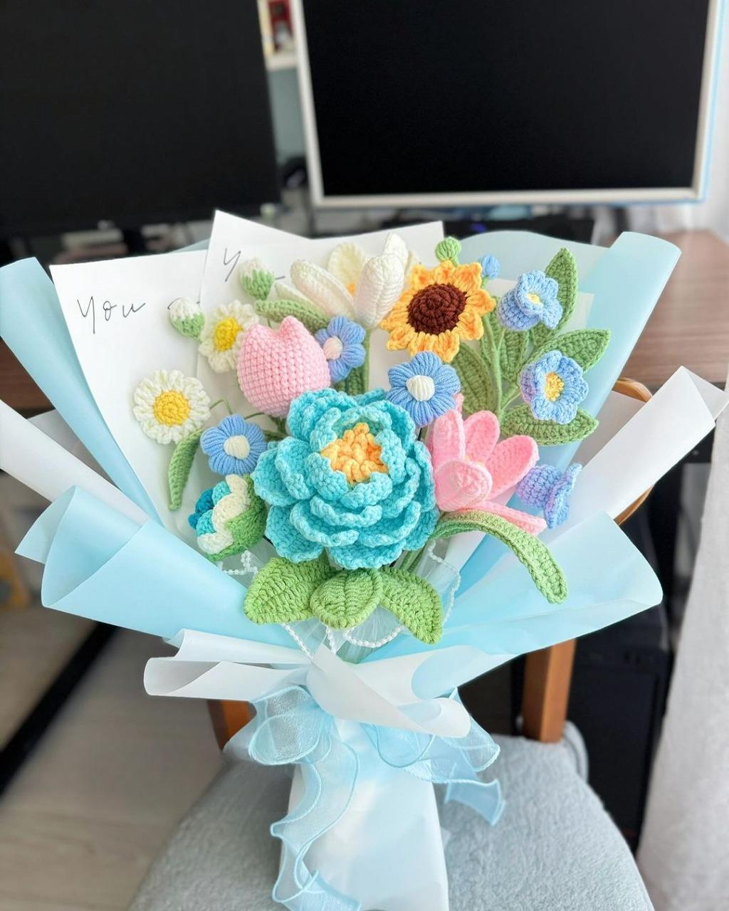 Bó hoa mẫu đơn len Bó hoa mẫu đơn len