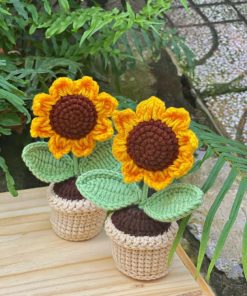 Chậu Hoa Len Hướng Dương Mini Handmade 5 Chậu hoa len hướng dương mini - “best seller” của Tiệm len nhà Ty