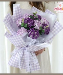 Sản phẩm hoa cẩm chướng len là lựa chọn tuyệt vời để làm quà tặng
