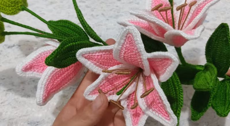 Cách Móc Hoa Ly Bằng Len Dễ Dàng & Chi Tiết 8 moc hoa ly bang len