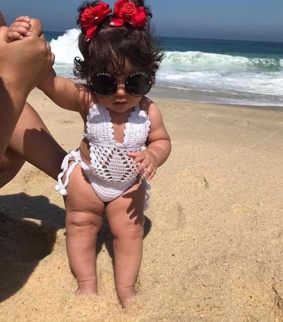 bikini len móc cho bé liền mảnh cá tính