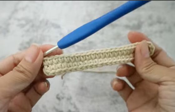 Hướng Dẫn Cách Móc Ví Cầm Tay Bằng Len Xinh Xắn 12 buoc 2 moc tiep tuc 20 moc kep