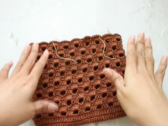 Hướng Dẫn Cách Móc Túi Len Xách, Giỏ Len Tự Đan Handmade 10 hoan thien moc len tui