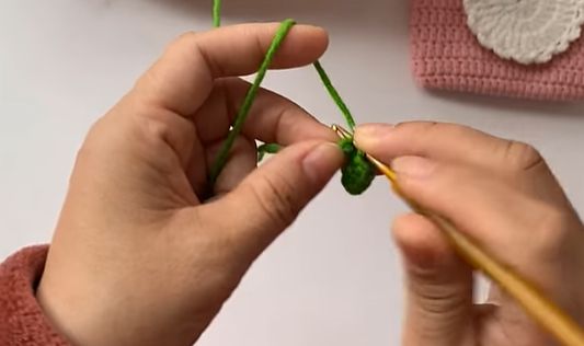 Cách Móc Túi Len Đựng Tỏi Cho Bé Cực Đáng Yêu 12 moc tui len dung toi b3