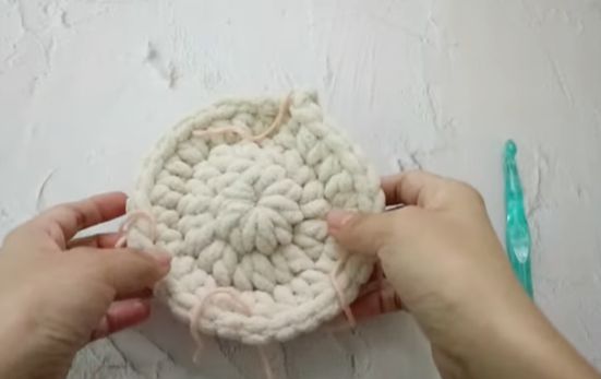Cách Móc Túi Len Hình Bông Hoa Cúc Bằng Len Nhung Đũa 11 than tui hoa len